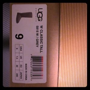 Uggs Gray Classic Tall Size 9 Brand New in Box